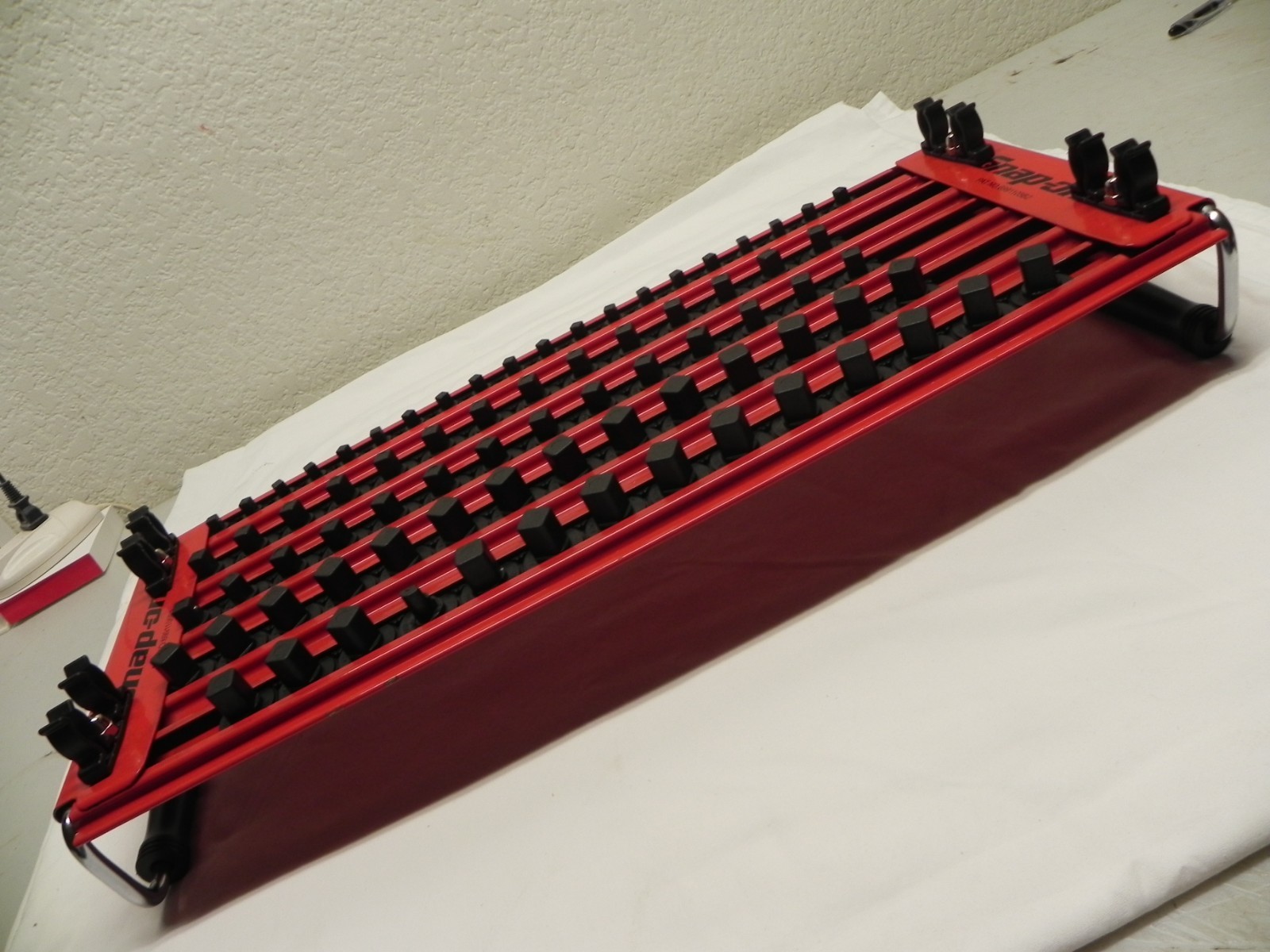 Snap-on KASKT5RD Locking Socket Holder Socket Tray Red/Black 76 Lock Posts
