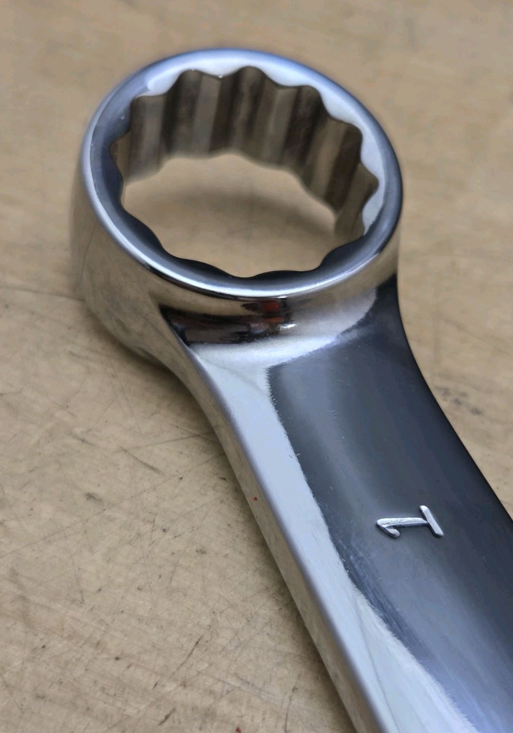 New Snap On SOEX32 – 1″ Standard Handle 12 Pt Chrome Combination Wrench