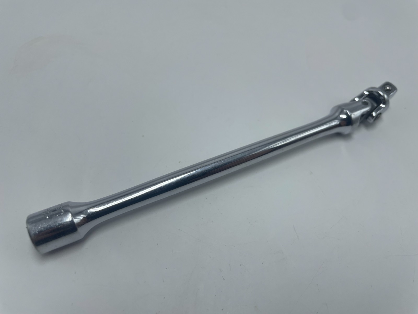 Mac Tools M6EU M1: 1/4″ Drive 6” Extension with Universal Swivel Joint & Socket