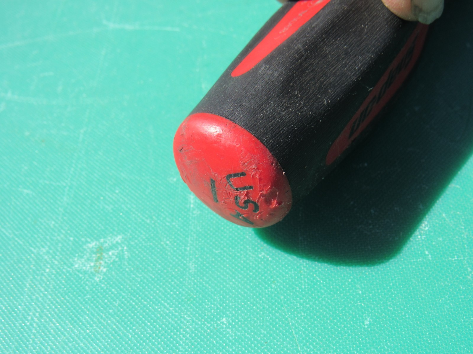 SNAP ON SGD6BR SGD6B RED BLACK HANDLE STRAIGHT / FLAT TIP / SLOTTED SCREWDRIVER