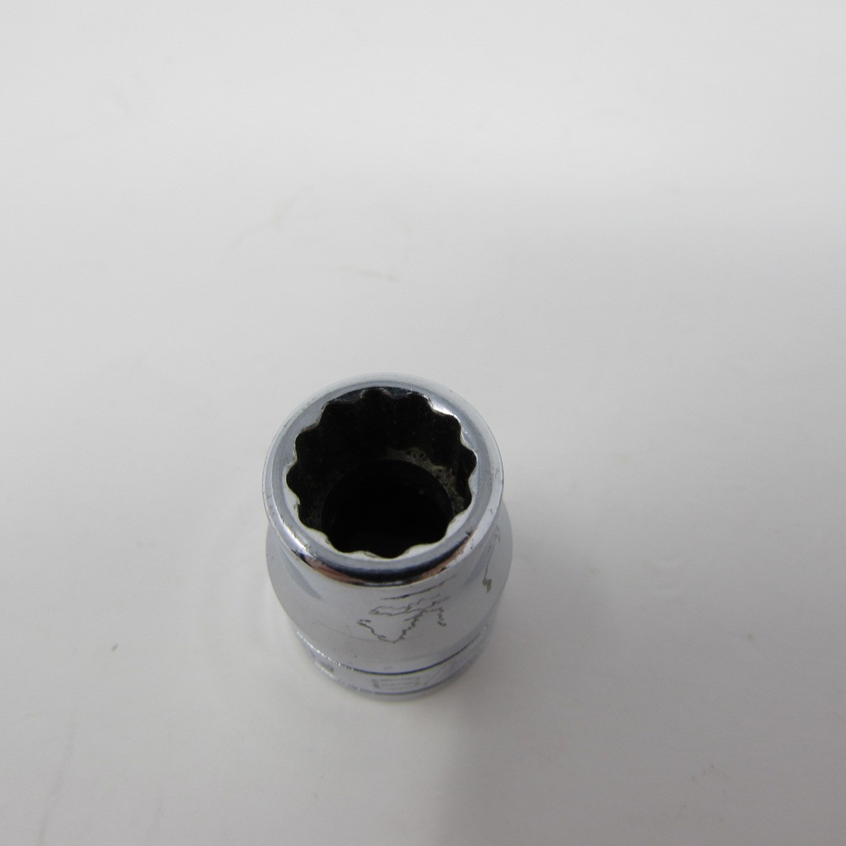 Snap-On 3/8″ 12 Point Socket 3/8″ Drive F121 Writing and Scratches On Tool USA