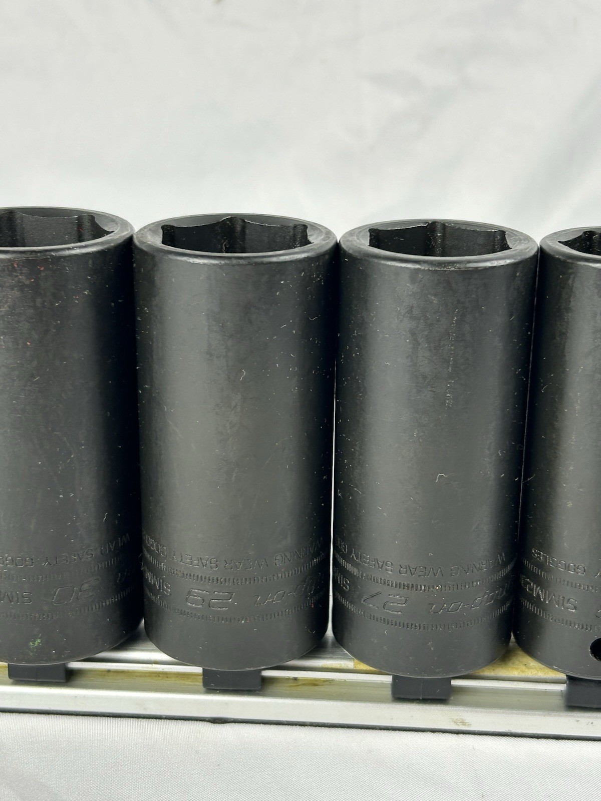 Snap-On 1/2″ Drive 6 Point Metric 18mm-32mm SIMM180-SIMM320 Deep Socket Set 9pc