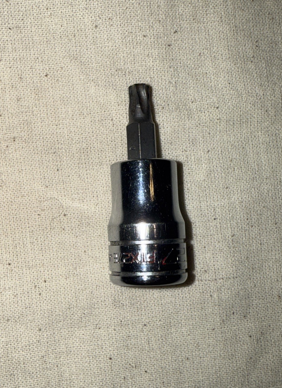 Snap-On Tools 3/8″ Drive Standard T27 Torx Bit Driver Chrome Socket USA FTX27E