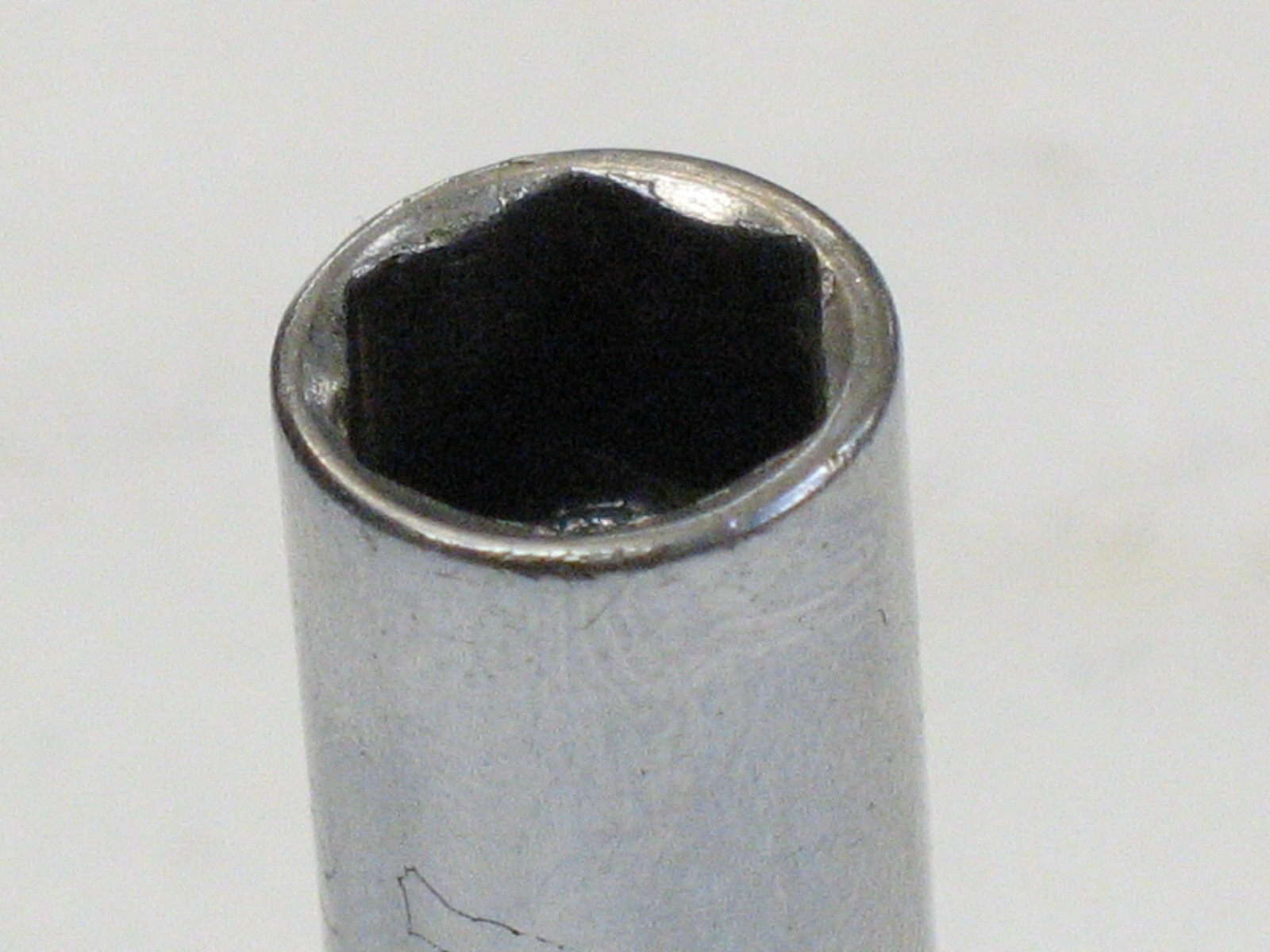 MAC tools 3/8″ 3/8” Drive Semi Deep 6 Point Socket XD126