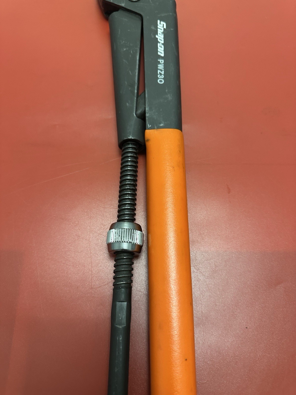 Snap On 21-1/2″ Pliers Wrench (Orange) – PWZ3OA.