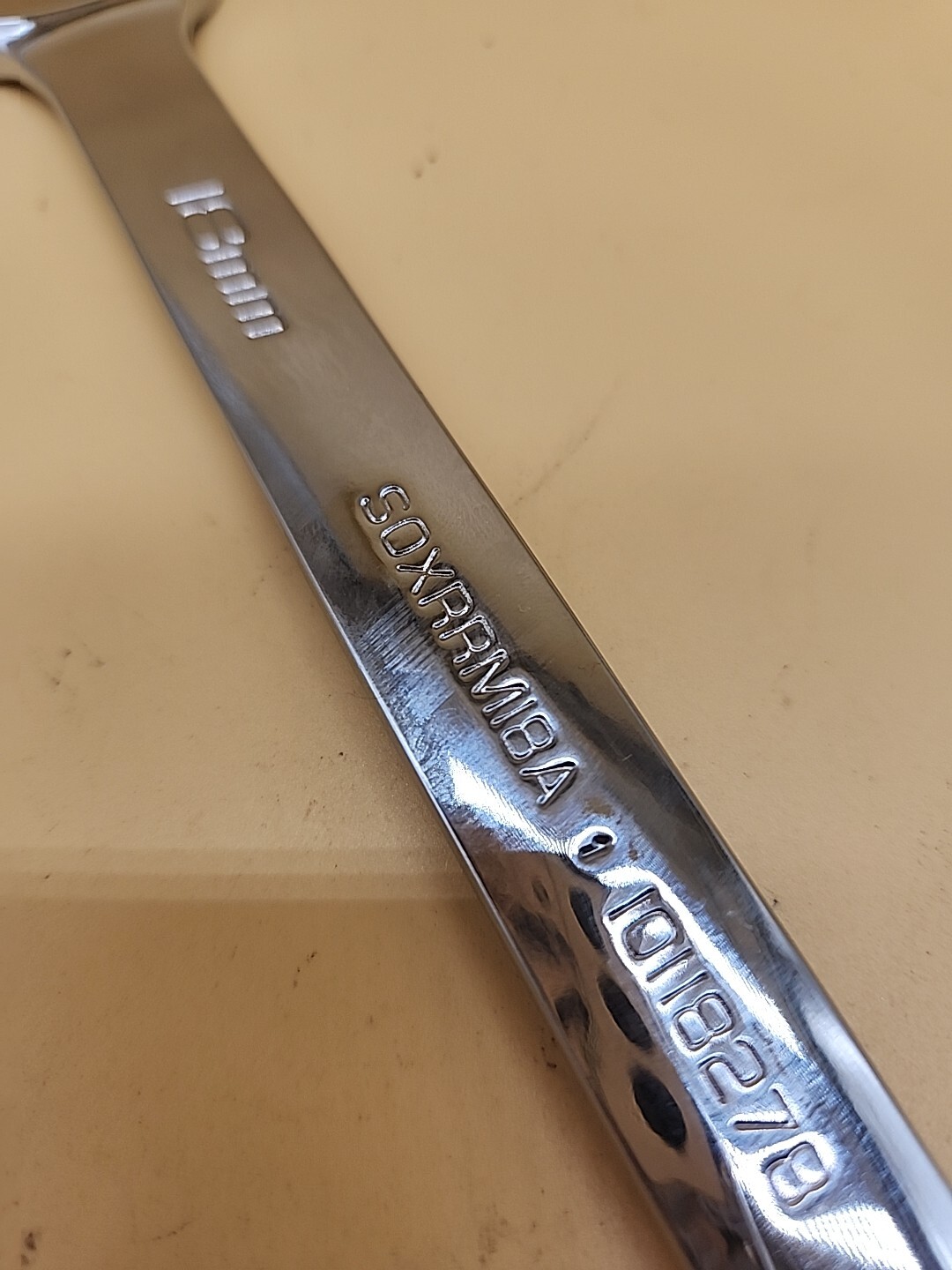 Snap-on 18mm Metric Ratcheting Reversible Flank Drive Plus Wrench SOXRRM18A