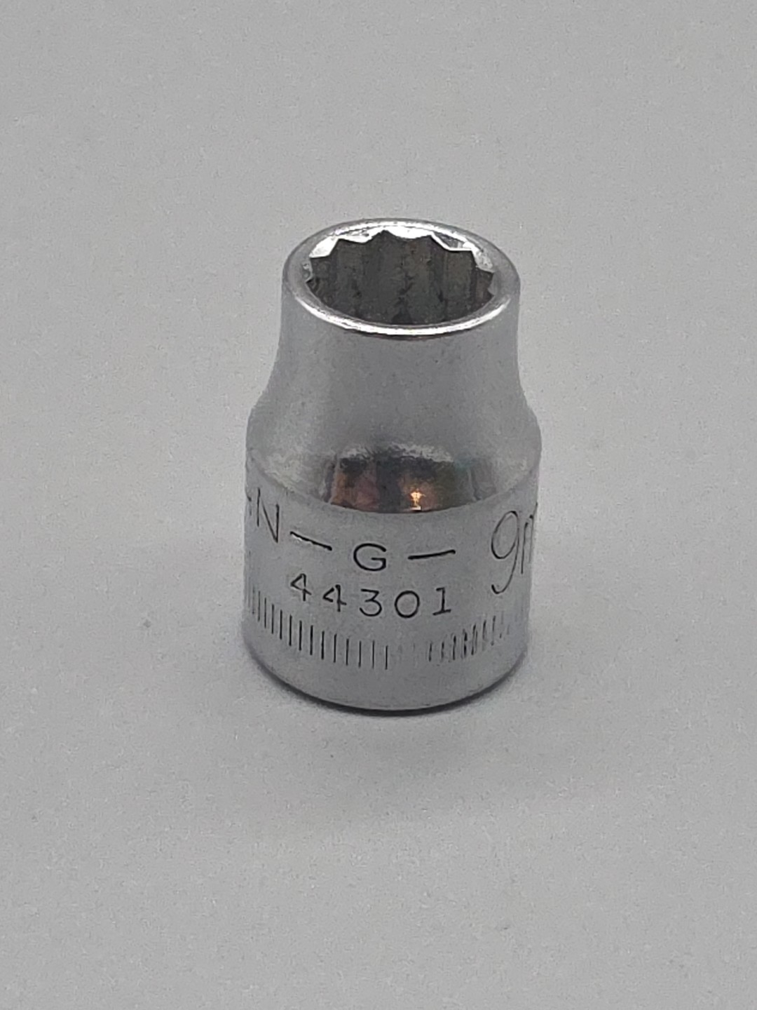 Craftsman Tools 9mm 12 Point Shallow Chrome Socket 3/8″ Drive G-44301 USA