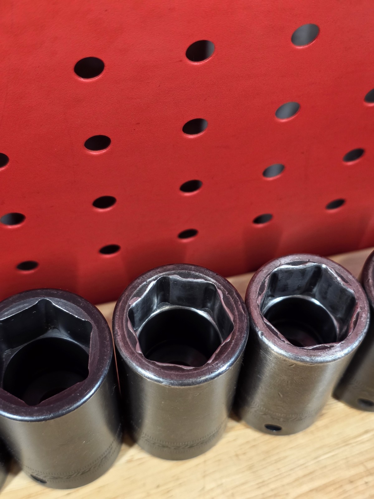 Snap-on 312IMMS 1/2″ Drive 15-25MM + 27MM 6-Pt Semi-Deep Impact Socket Set