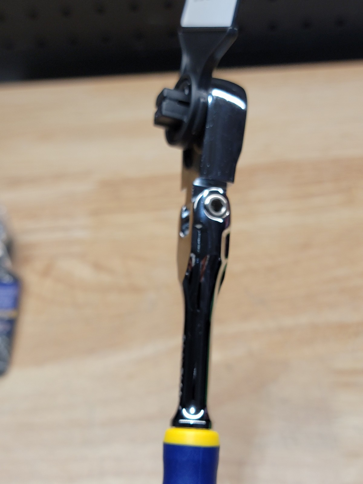 NEW! NAPA Carlyle Locking Flex Comfort Ratchet 1/4 in Drive 8″ Length R14LF120