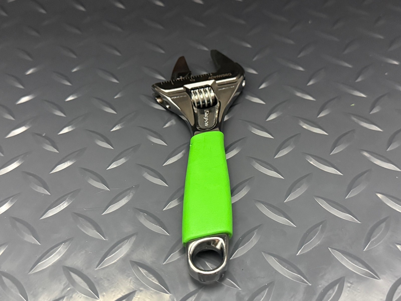 NEW Snap-On Tools GREEN 6» SLIM ADJUSTABLE WRENCH Smooth Jaw ADHWS6G Free Ship
