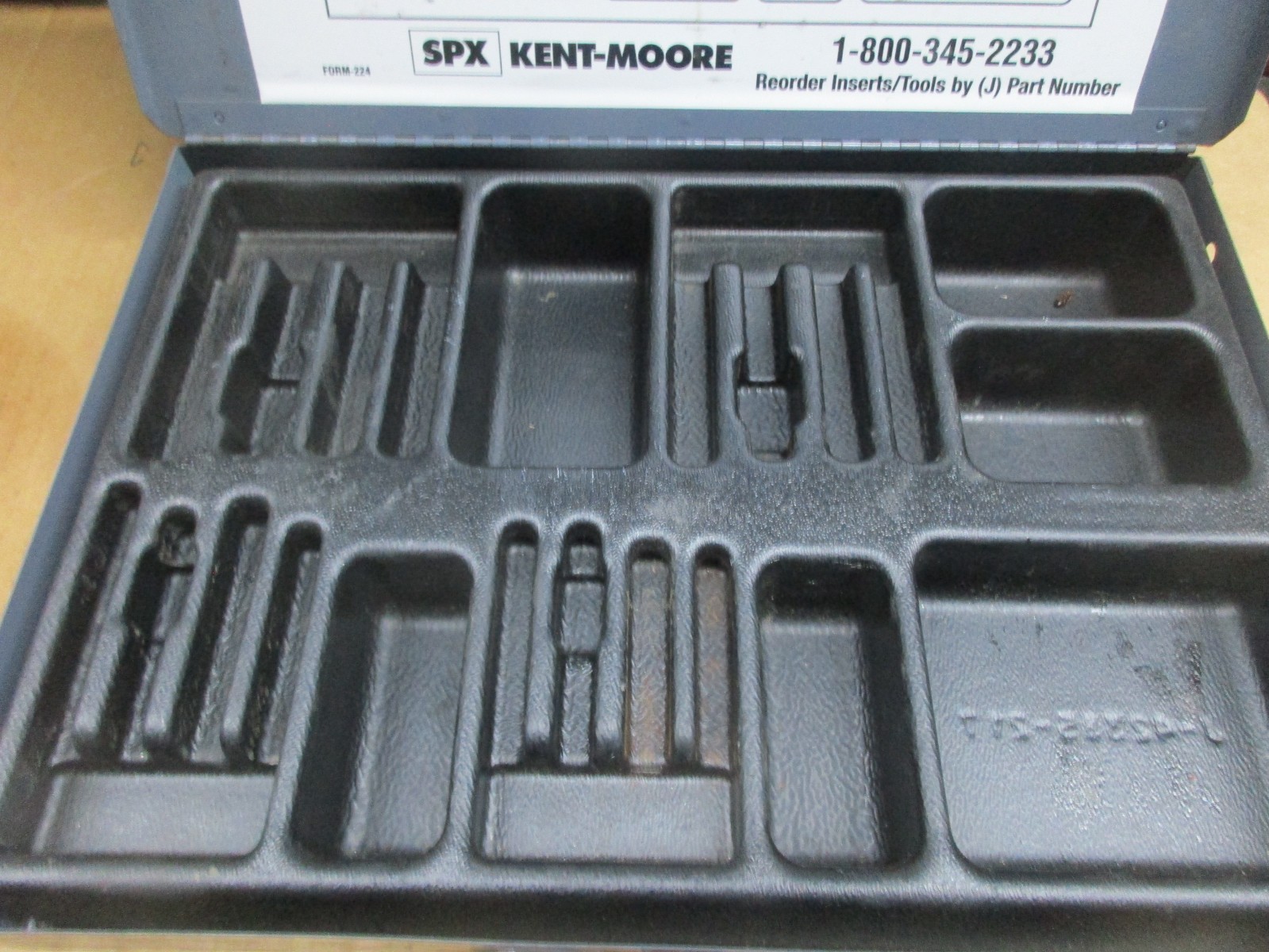 Kent Moore J-42385-200 Metal Case Only