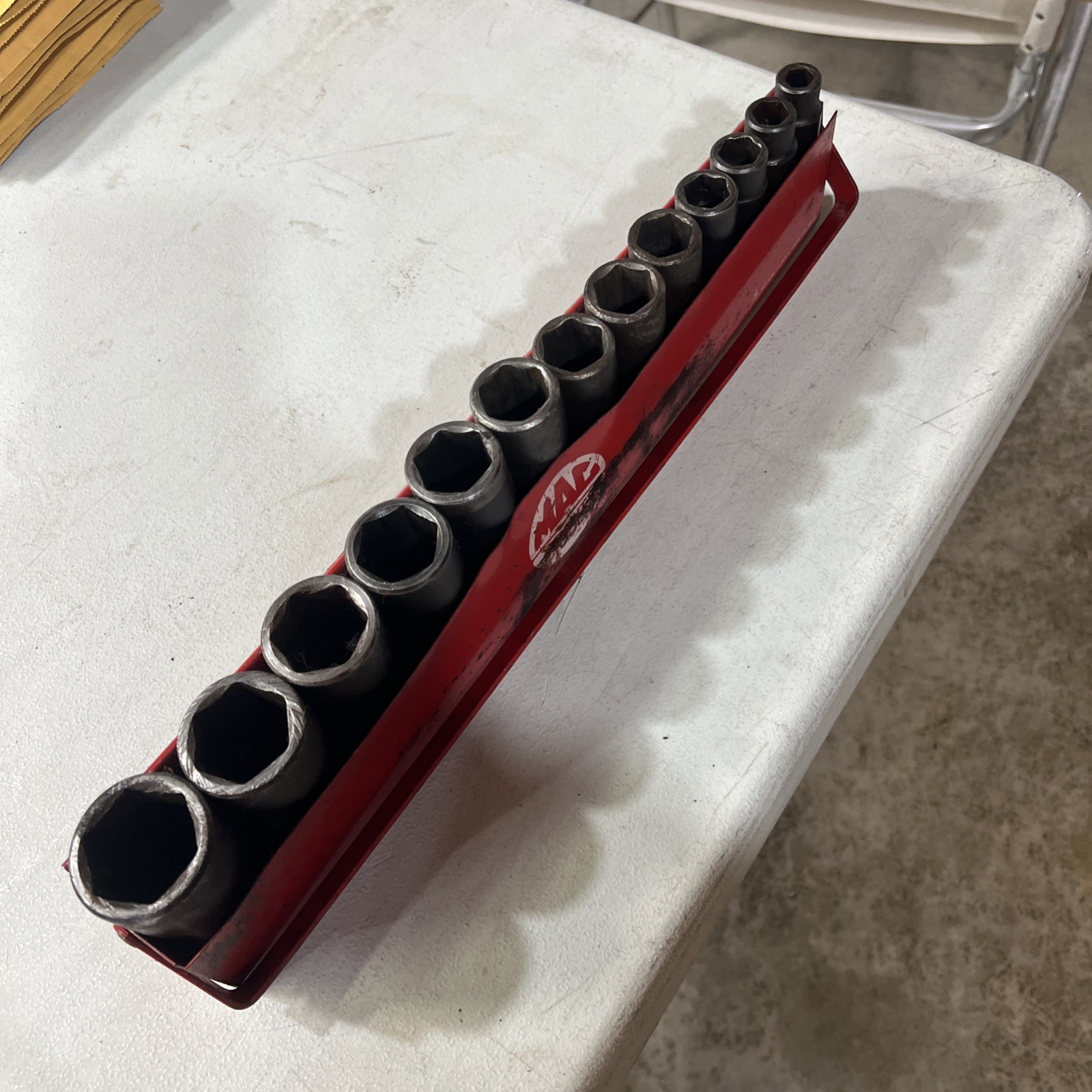 MAC Tools VDP 7/16”-1-1/4” 1/2″ Drive 13 Piece 6 Point Deep Impact Socket Set