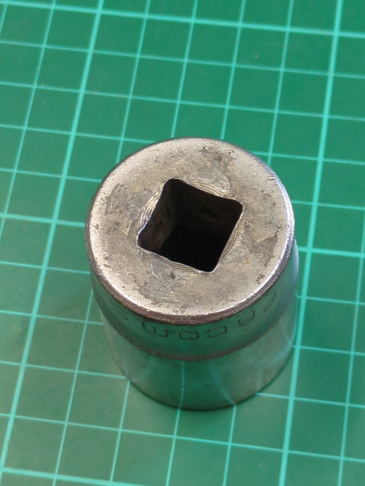 Facom S1,1/16, 1/2″ Drive 12 Point 1-1/16″ Shallow Socket Made In France