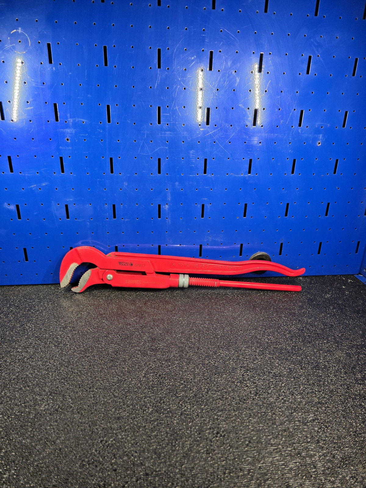 Matco Knipex SPW17 Red 17″ Swedish Pipe Wrench S-SHAPED Germany