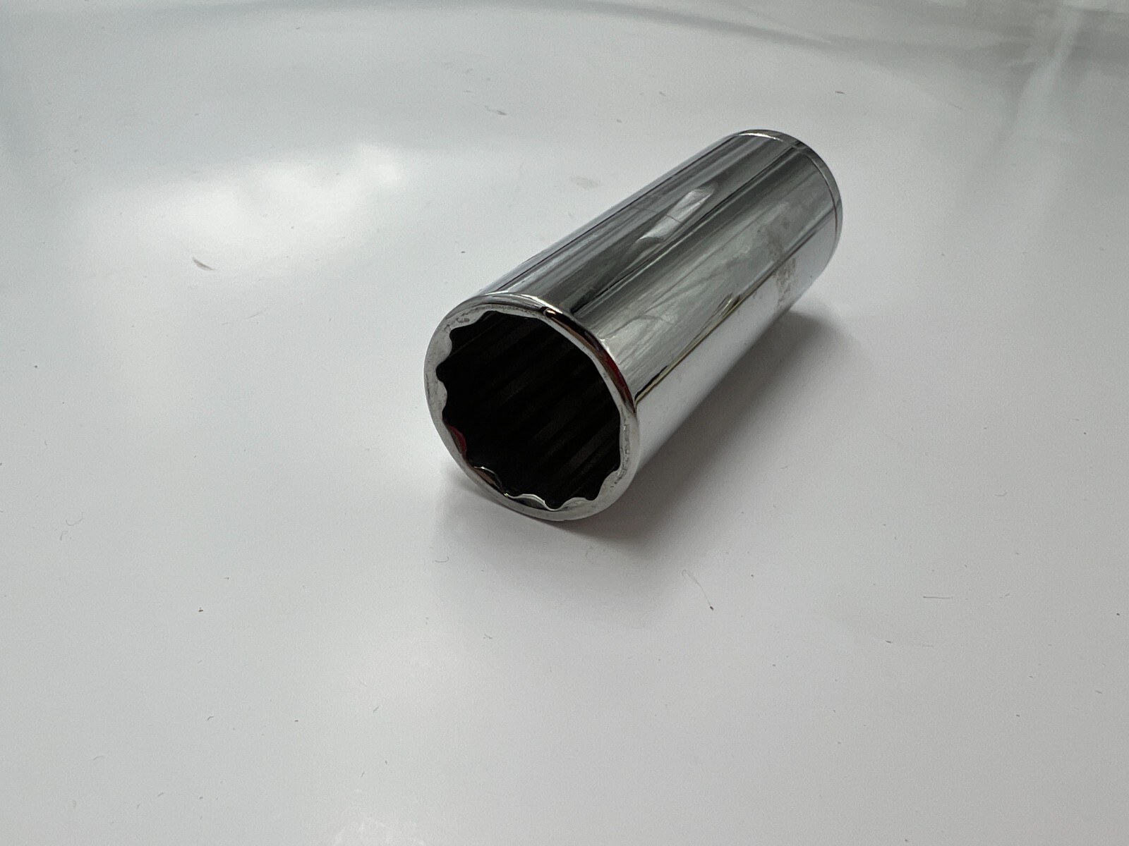 Husky Metric Standard Socket 12-Point Drive 7/8″ Polished Chrome