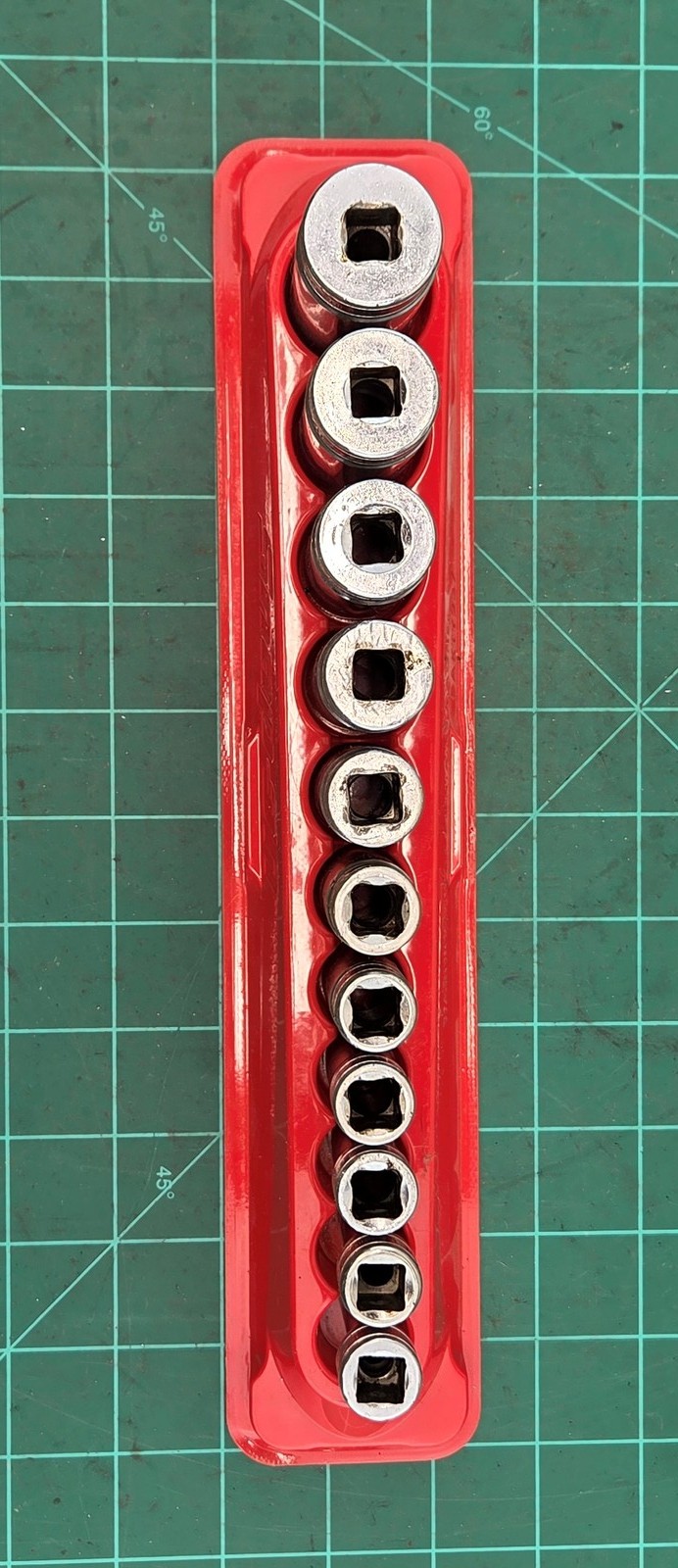 Snap On 211SFSY 3/8″ Dr 1/4″-7/8″ Deep SAE Socket Set 6 point 11 pcs w/ Mag Tray