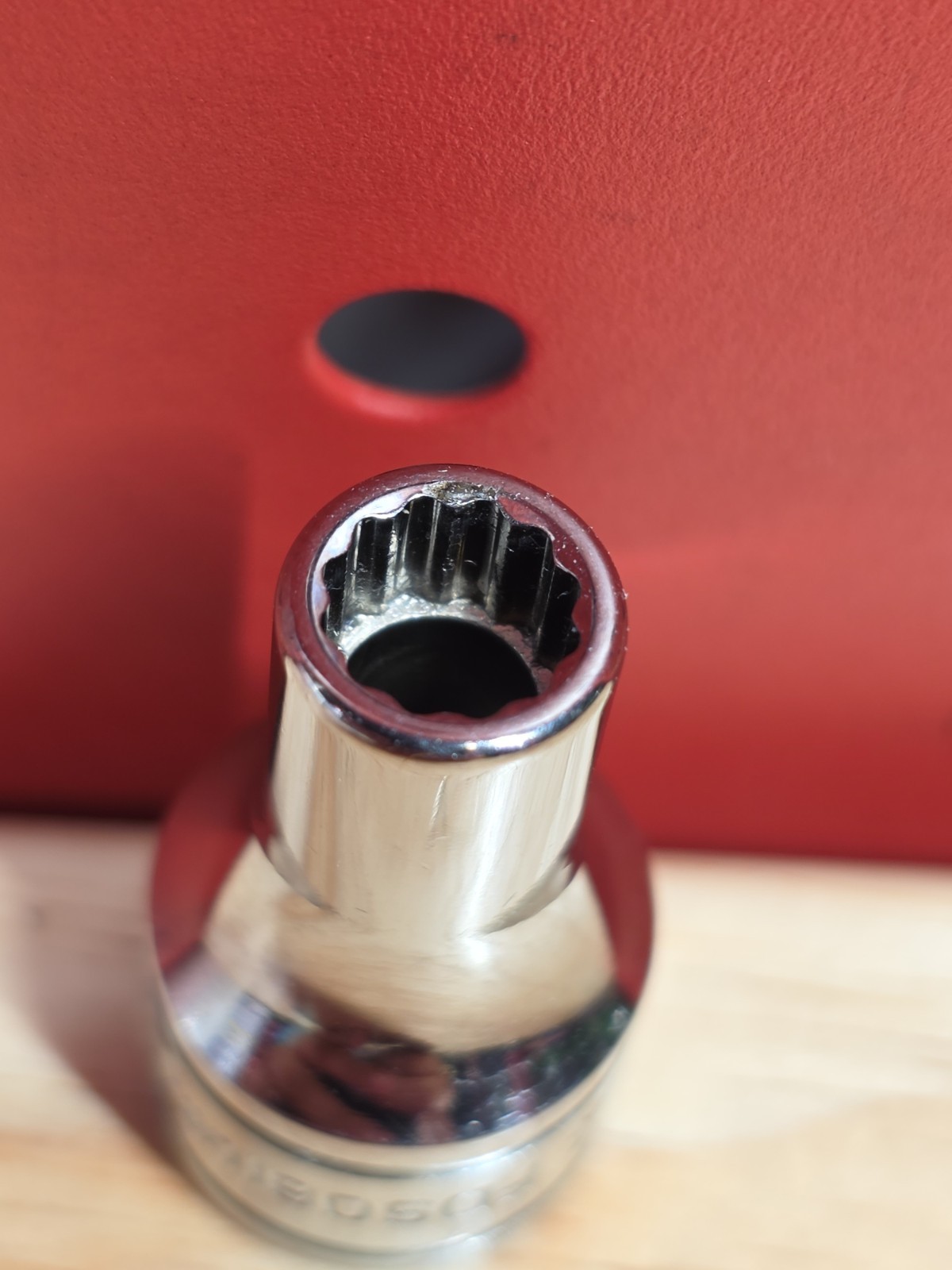 Snap-on Tools FDS081 1/4″ SAE 3/8″ Drive 12-Point Semi-Deep Chrome Socket NICE