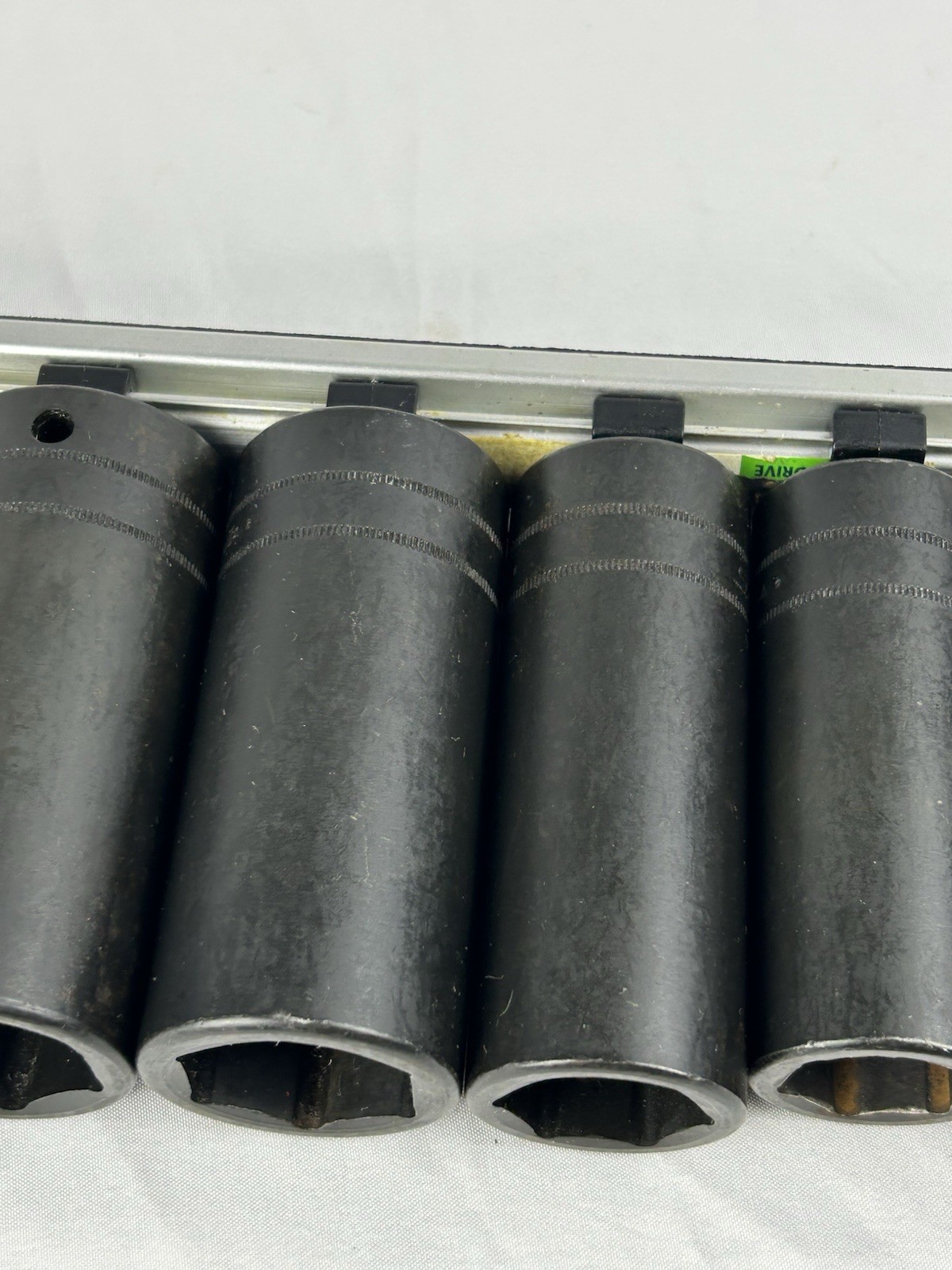 Snap-On 1/2″ Drive 6 Point Metric 18mm-32mm SIMM180-SIMM320 Deep Socket Set 9pc
