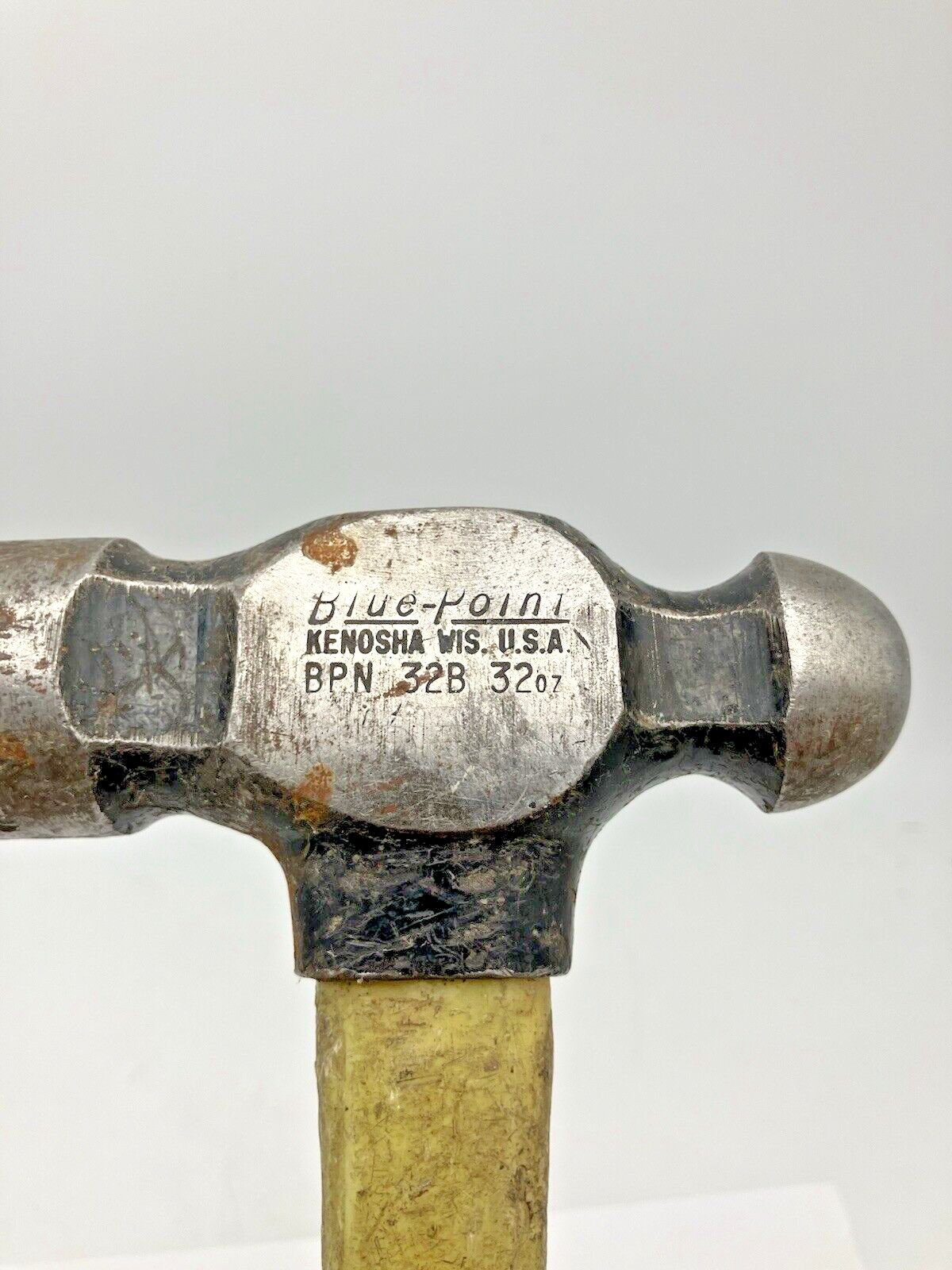 Blue Point Tools BPN32B 32 OZ Ball Peen Hammer Fiber Glass Handle USA