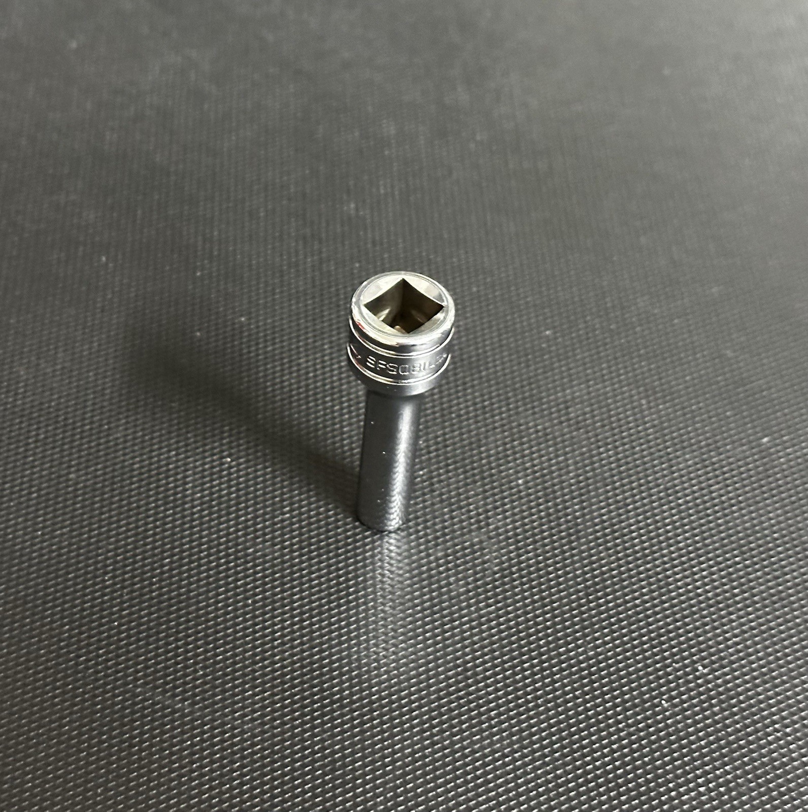 Snap-on Tools USA NEW 3/8″ Drive 1/4″ SAE DEEP 6 Point Chrome Socket SFS081 NEW