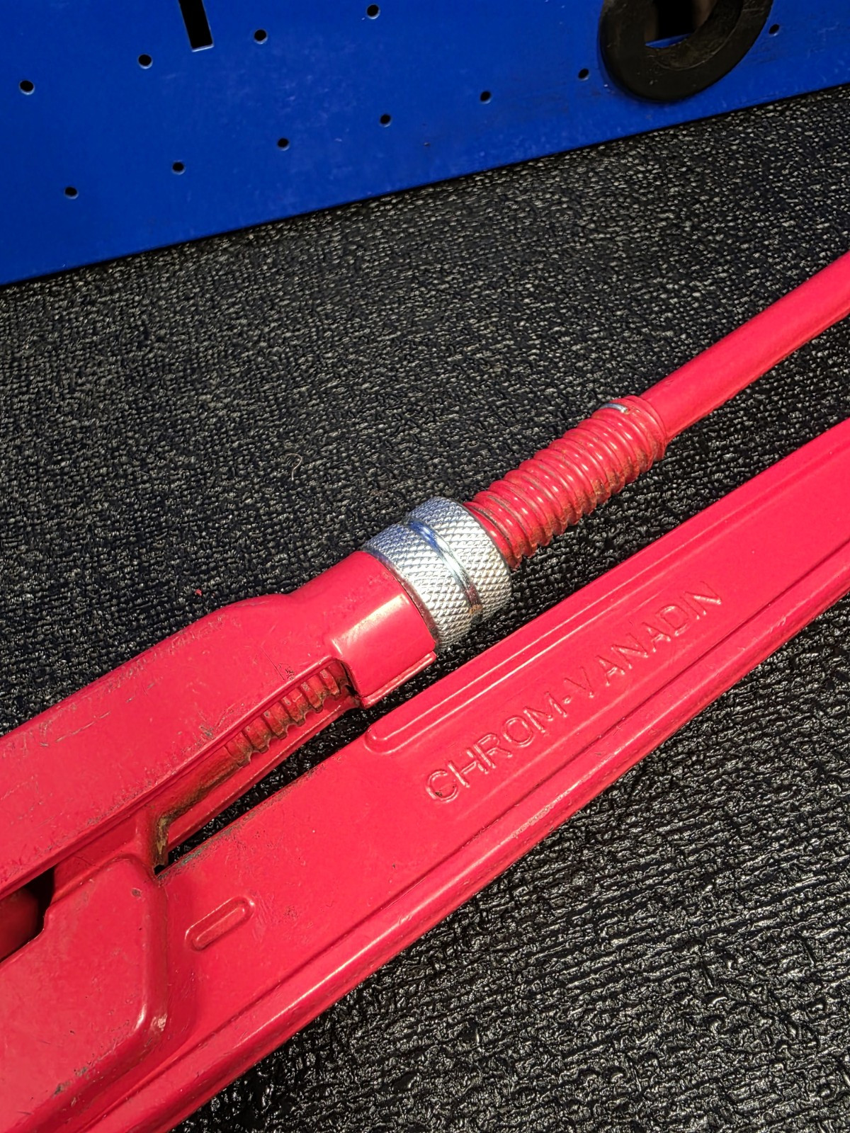 Matco Knipex SPW17 Red 17″ Swedish Pipe Wrench S-SHAPED Germany