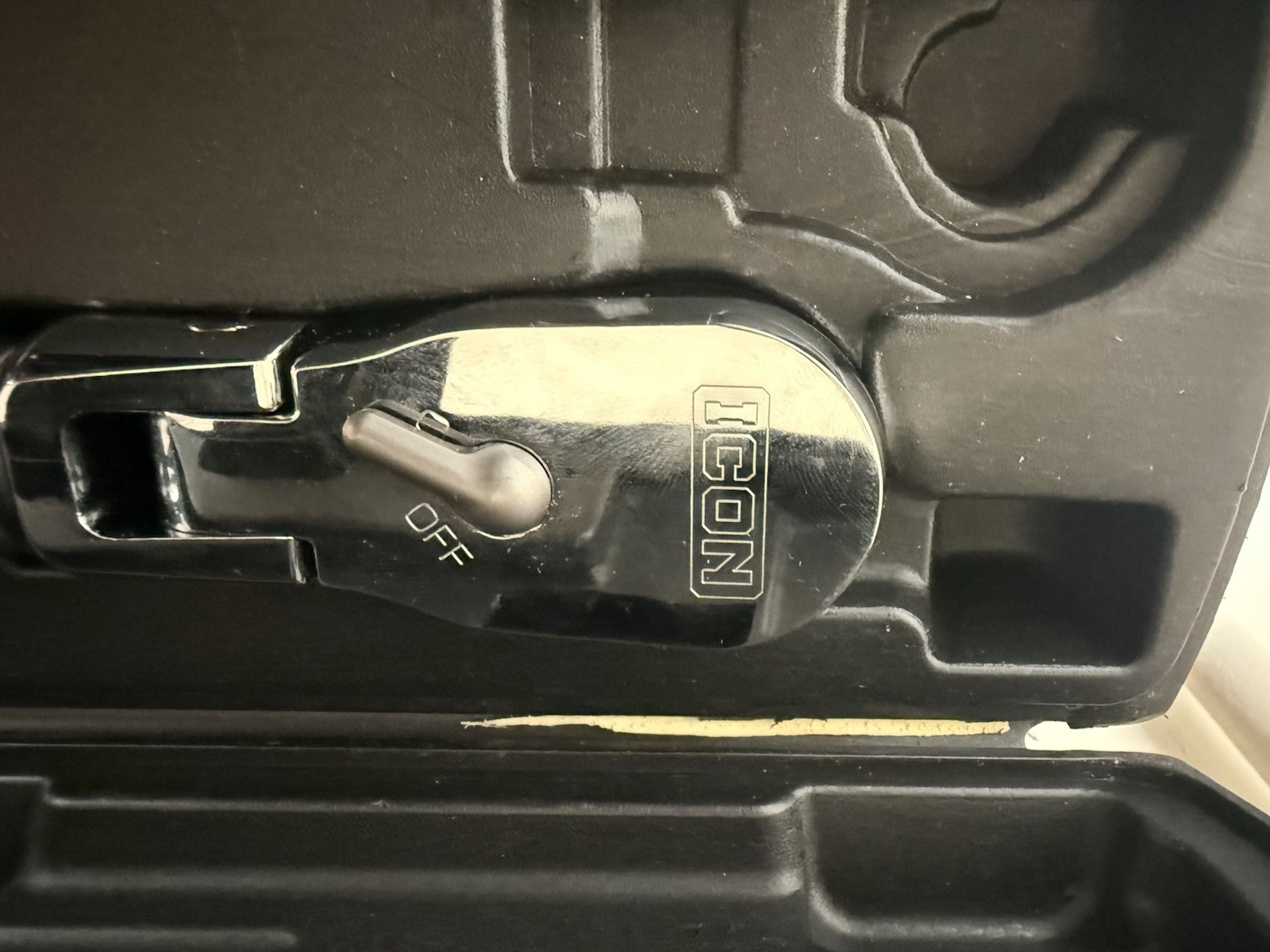 ICON 1/2” Drive Digital Angle Flex Head Torque Wrench Snap Latch Case