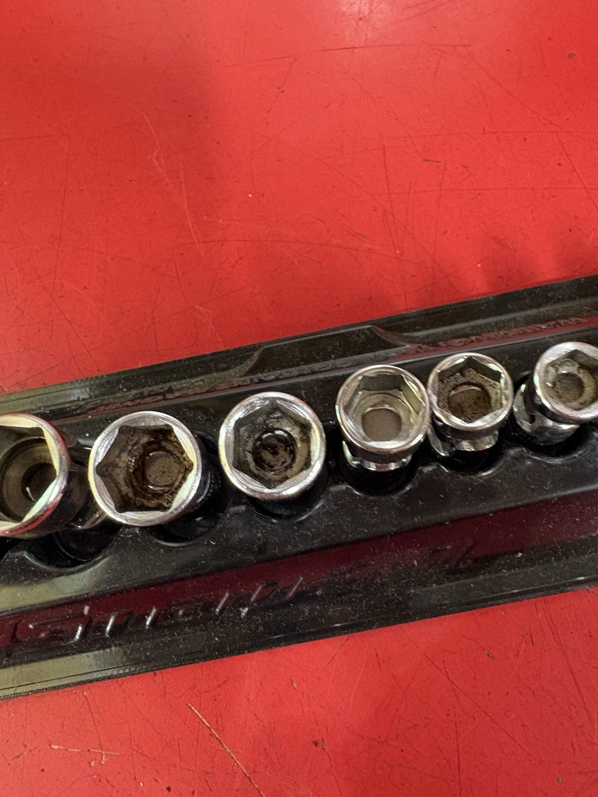 Snap On 12pc 111TMUSMA + 5mm 1/4″ Dr. Metric Universal Swivel Socket Set 5-15mm