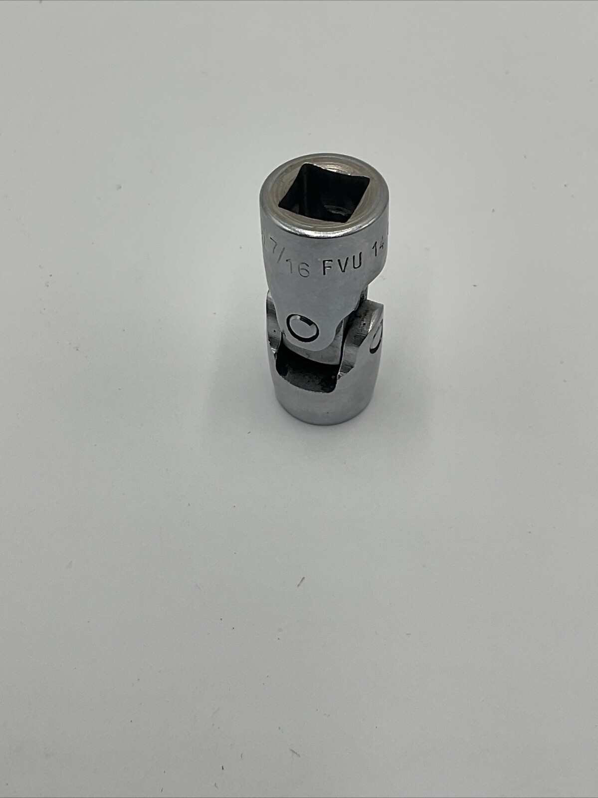 Snap-on 3/8″ Drive 12 Point 7/16” Shallow Swivel Socket SAE FVU14 USA !!! S1