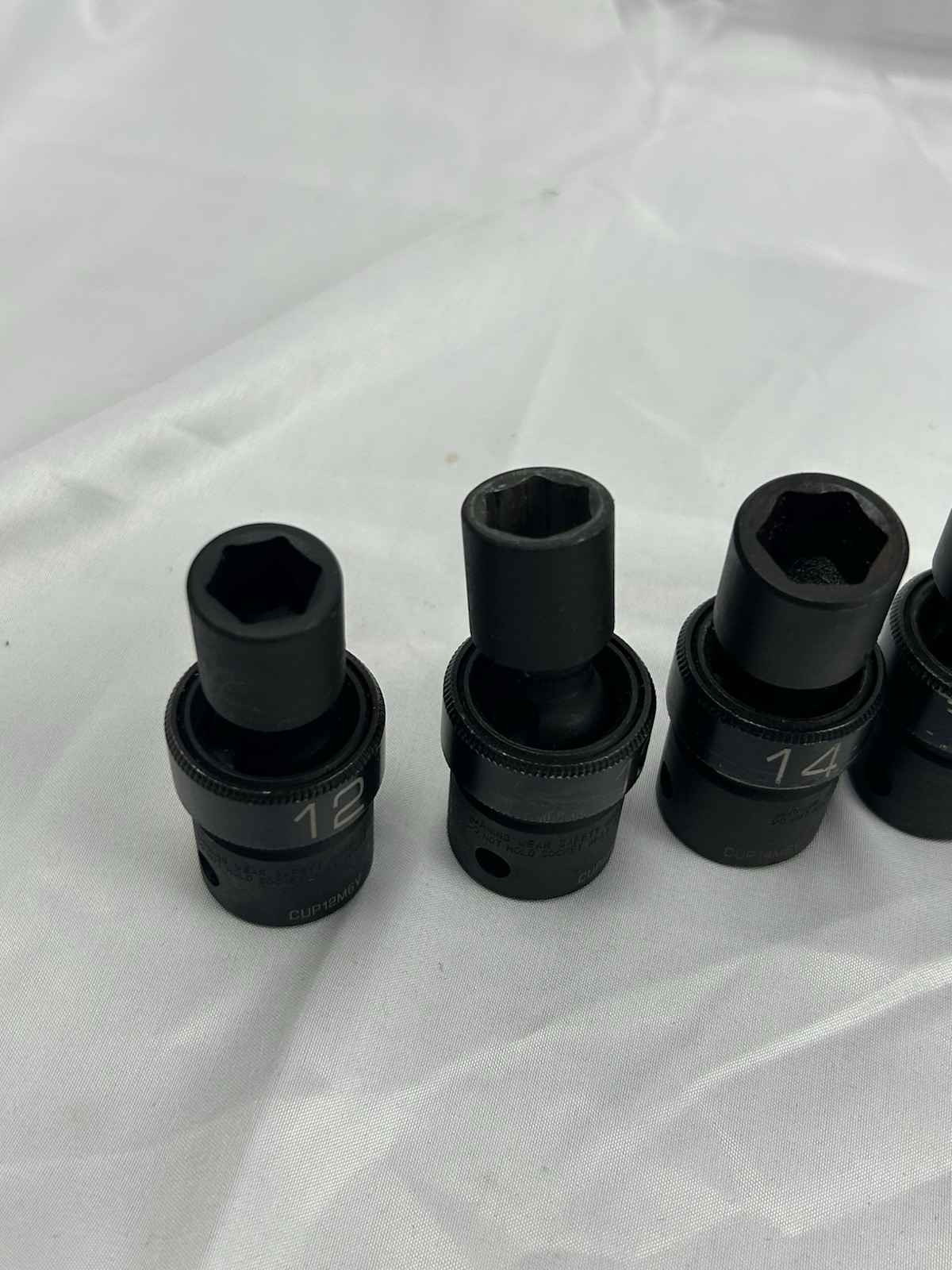 Matco Tools SCUPM136V 13-Piece 1/2″ Metric 6pt ADV Impact Swivel Socket Set