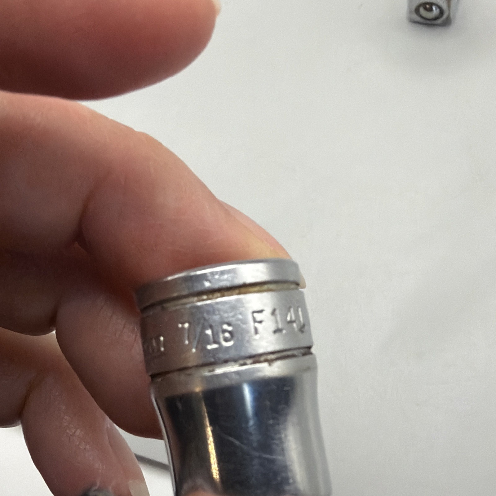 Snap On Sockets (SFS081, 101. F141. A2 Adapter).Read
