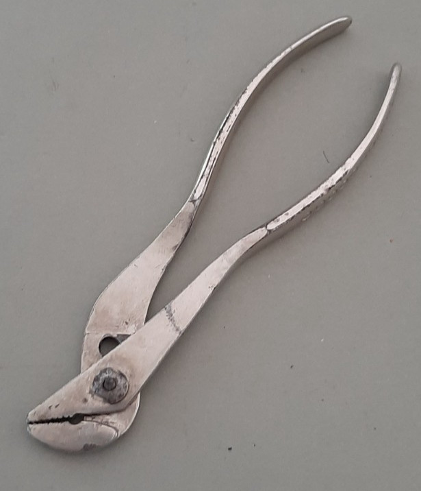1956 Snap-on Tools Vacuum Grip No. 105 5″ Ignition Pliers USA 716