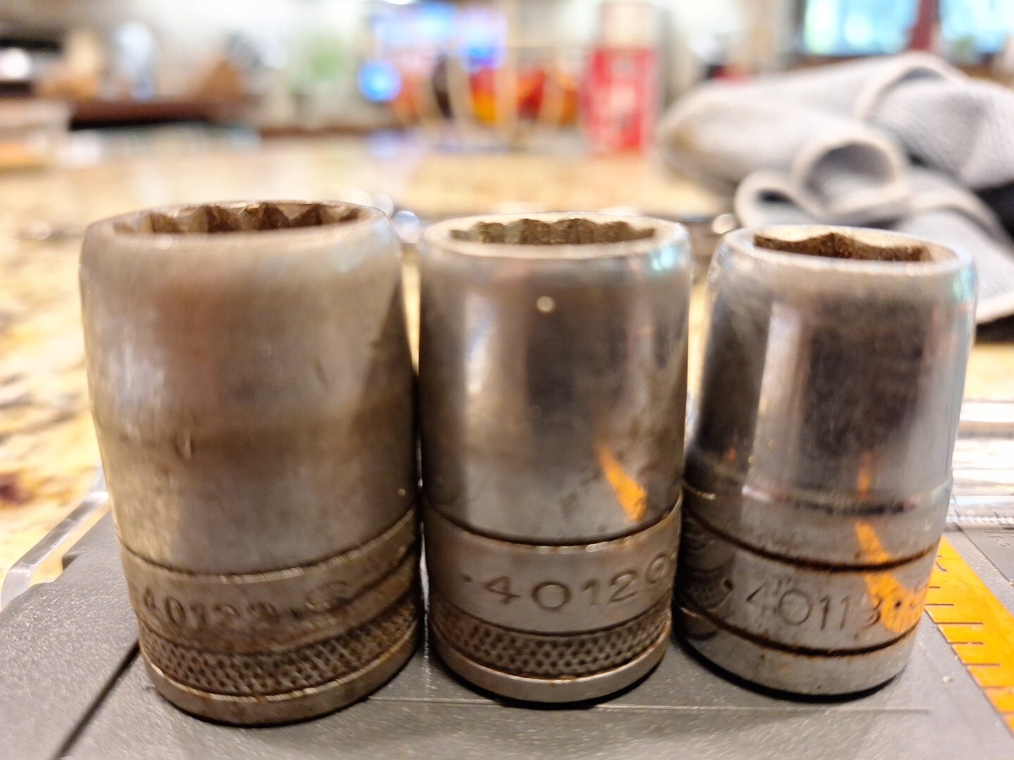 S-K Tools 1/2″ Drive 9/16″ Socket 6 Pt 40118 5/8 12 pt 40120 11/16″ 12 pt 40122