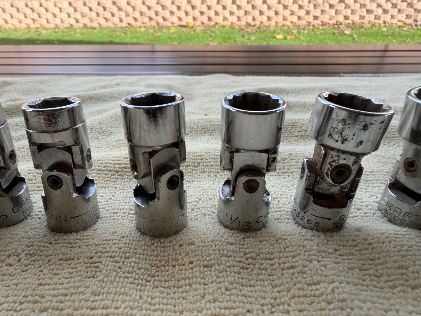 CRAFTSMAN 3/8″ DRIVE SWIVEL SOCKETS – 10 TOTAL- V & G, 7-12 POINT., 3 – 6 POINT