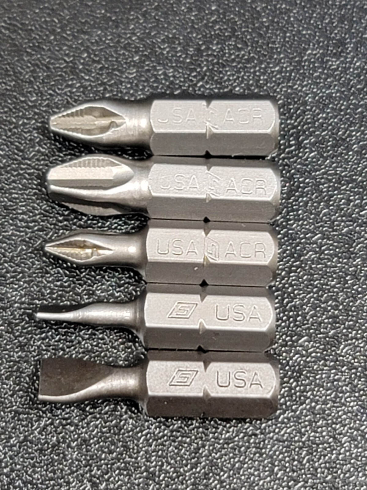 Snap-On ™ Tools USA NEW 5 Piece 1/4″ Hex Drive Phillips & Flat Head Bit Lot Set