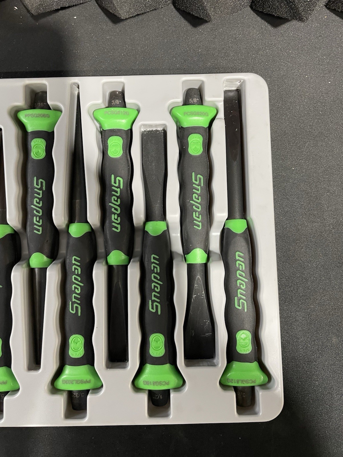Snap-on PPCSGL714G 14pc Green Soft Grip Punch Chisel Set Open Box