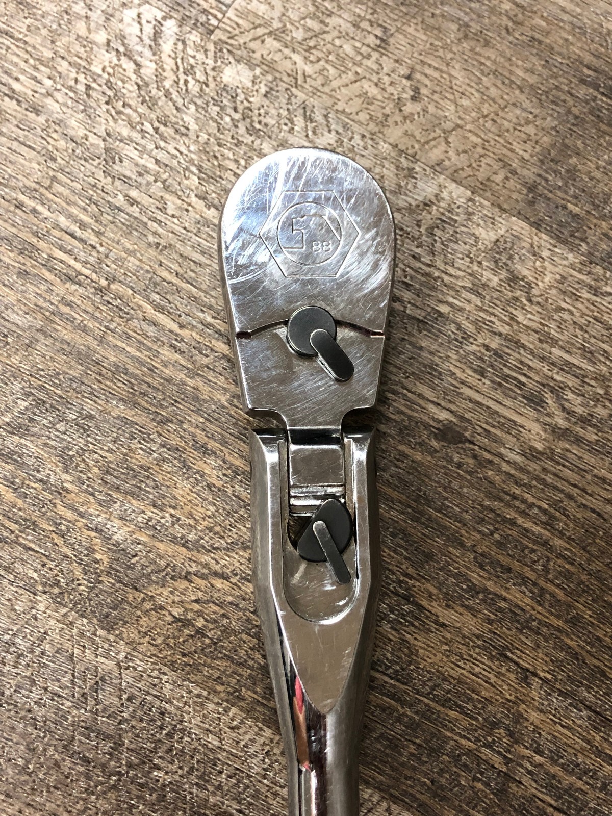 Matco Tools 1/2″ Dr 25-5/8″ Eighty8 Tooth Locking Flex Ratchet Chrome CFR248LF