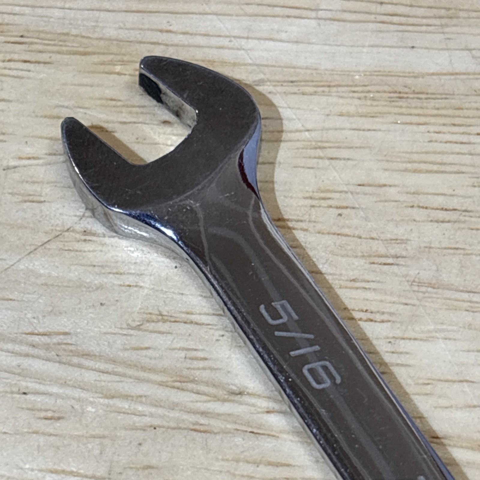 Blue Point 5/16″ Ratcheting Combination Wrench 12 Point Reversible BOER10