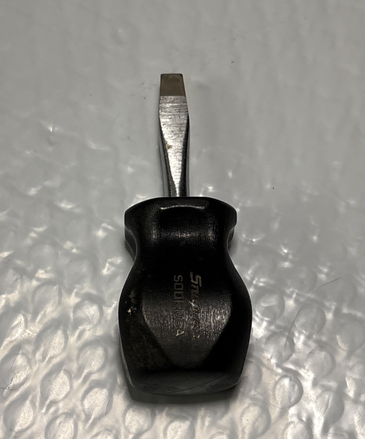 Snap On Flat Tip Stubby Hard Black Handle Grip Screwdriver SDD1 1/4» tip