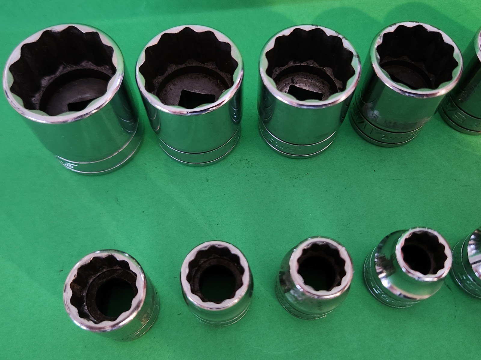 12pc. Snap On 211FY 3/8″ Dr. 12 Pt. Shallow SAE Socket Set 1/4″-7/8″
