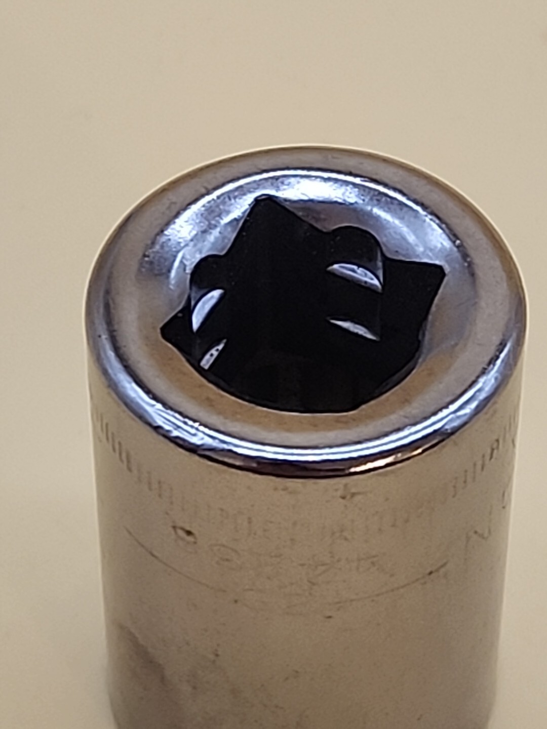 Craftsman Tools 19mm Shallow Socket 1/2″ Drive 12 Point Inverted G2 44238 USA