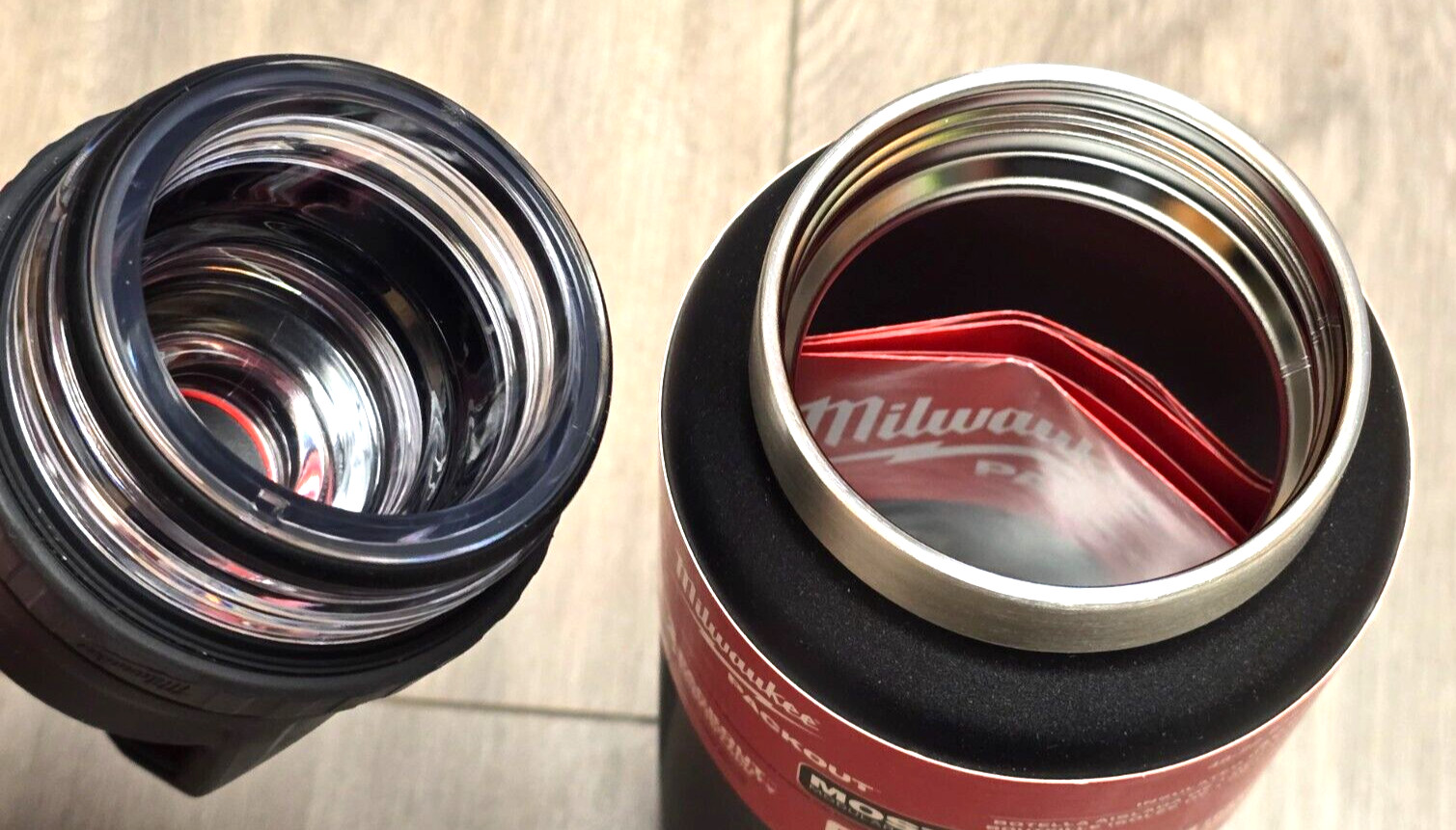 Milwaukee Packout Hot/Cold 36oz Insulated Bottle w/Chug Lid, Black #48-22-8397B