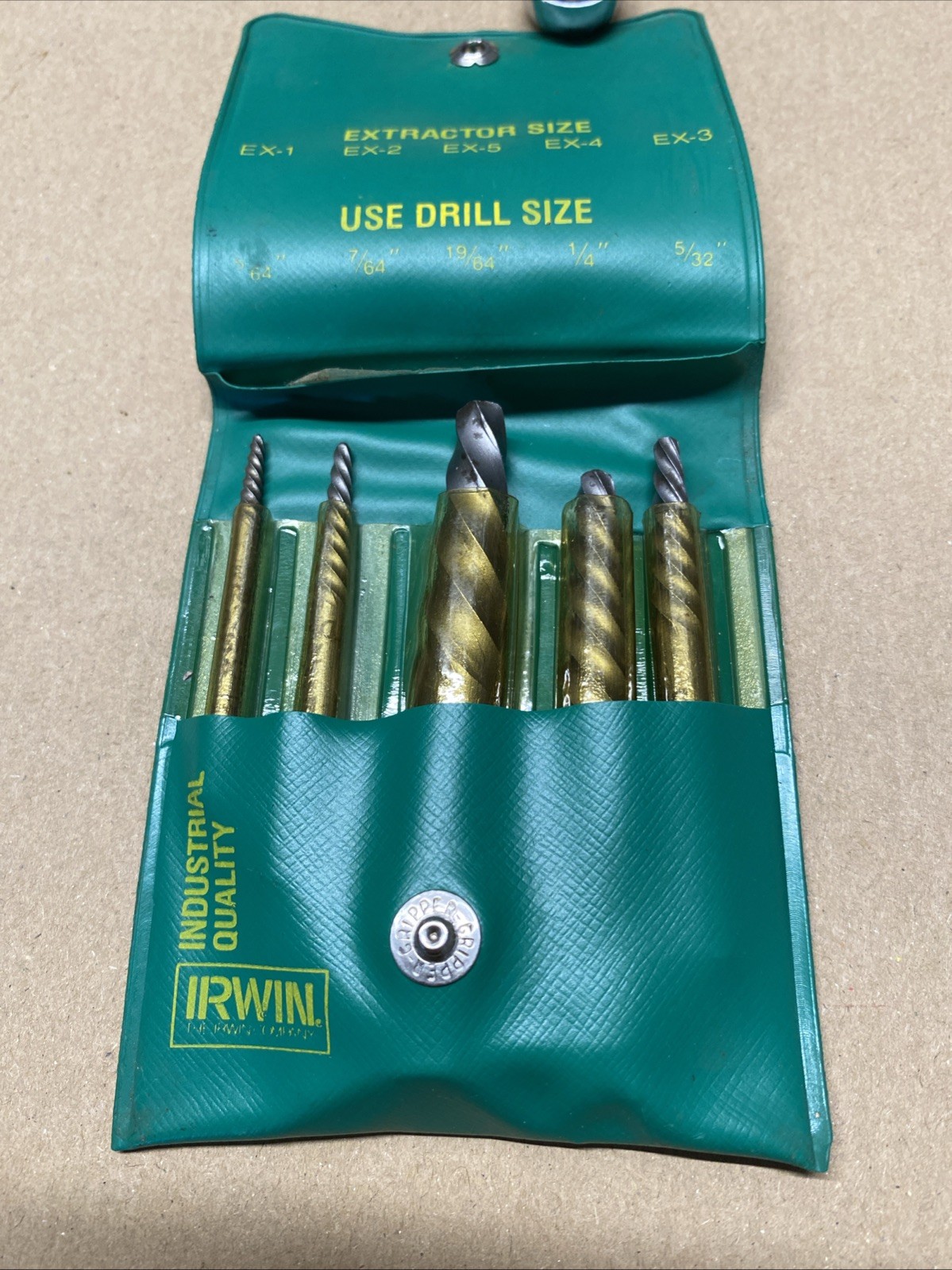 Irwin Hanson Spiral Screw Extractors 5 Piece Set #52435 with Pouch – Light Use