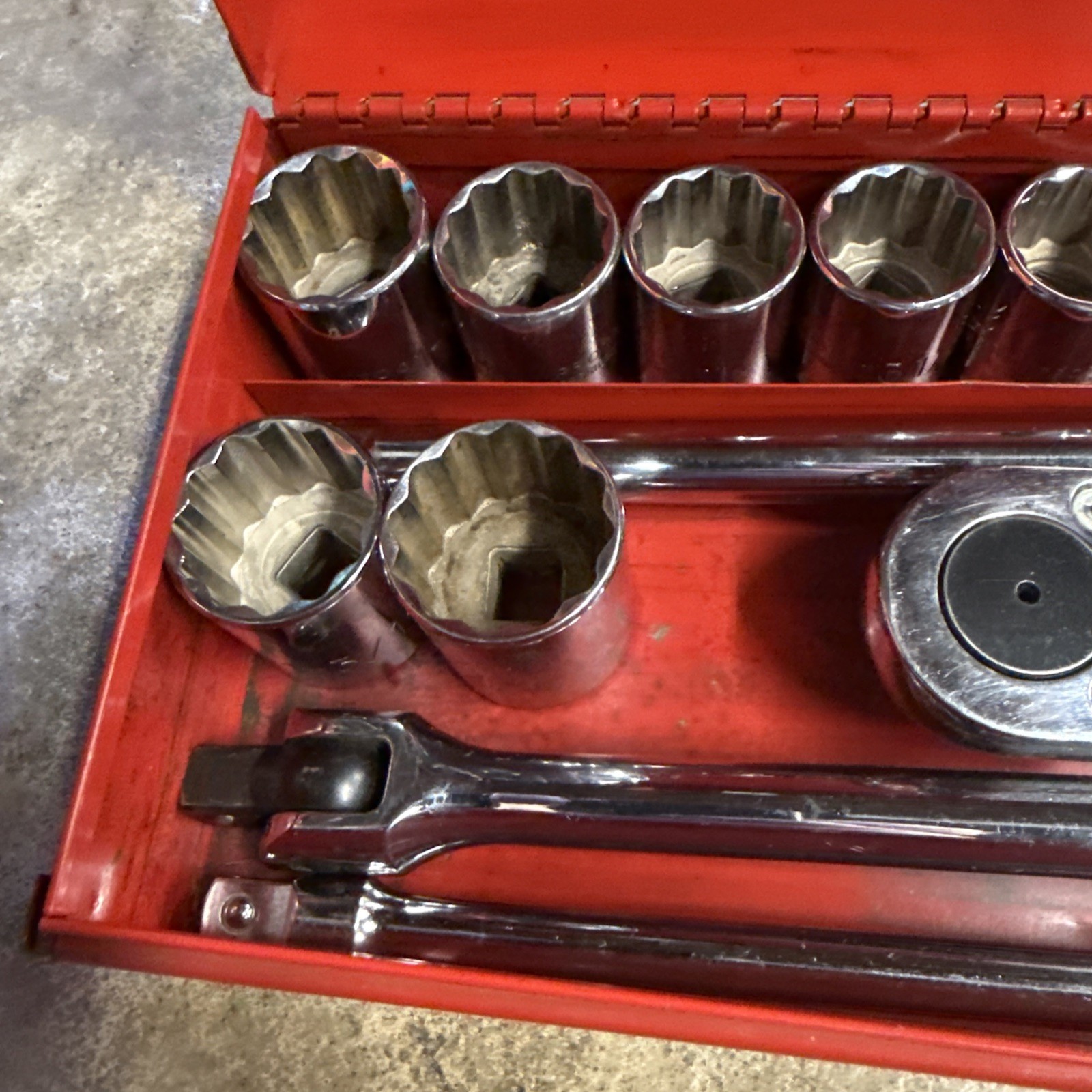 26 pc. PROTO TOOLS 1/2” DRIVE PROFESSIONAL SAE SOCKET SET 12-POINT +METAL CASE