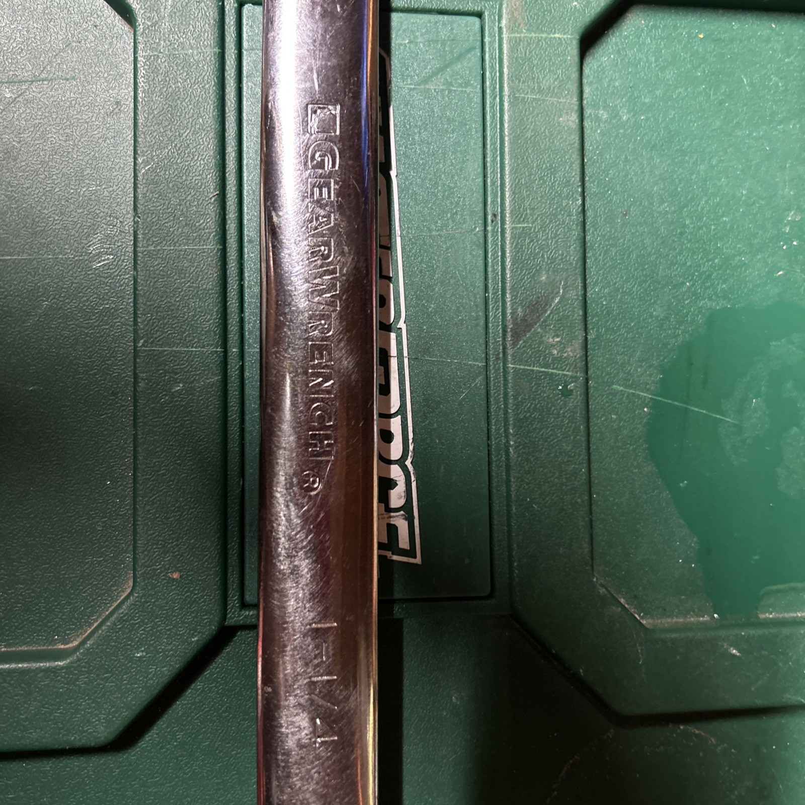 Gearwrench 1-1/4” Professional Combination Ratcheting Wrench SAE 12pt #47812