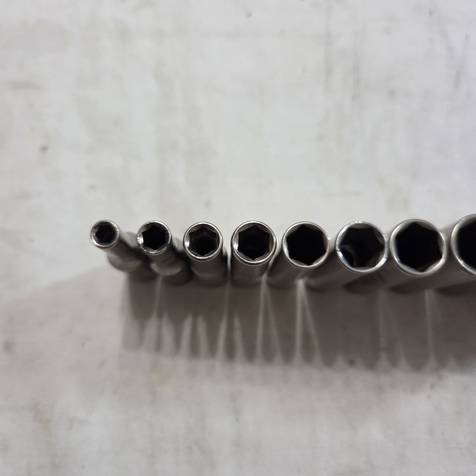 Craftsman 11pc Metric 4mm-14mm 6Pt Deep Socket Set 1/4″ Drive G, G1 Series – USA