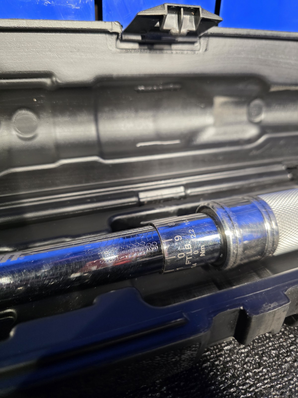 Snap-on Tools QD3R250A 1/2″ Drive Click Style Torque Wrench 50-250ft lbs + Case