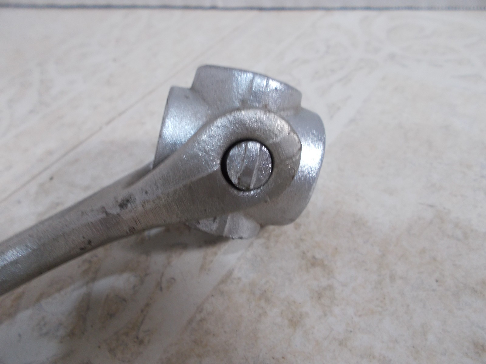 ETC 8 in 1 Dog Bone Rotating Standard Socket Wrench 7/16″ to 7/8″ Japan (A-1)