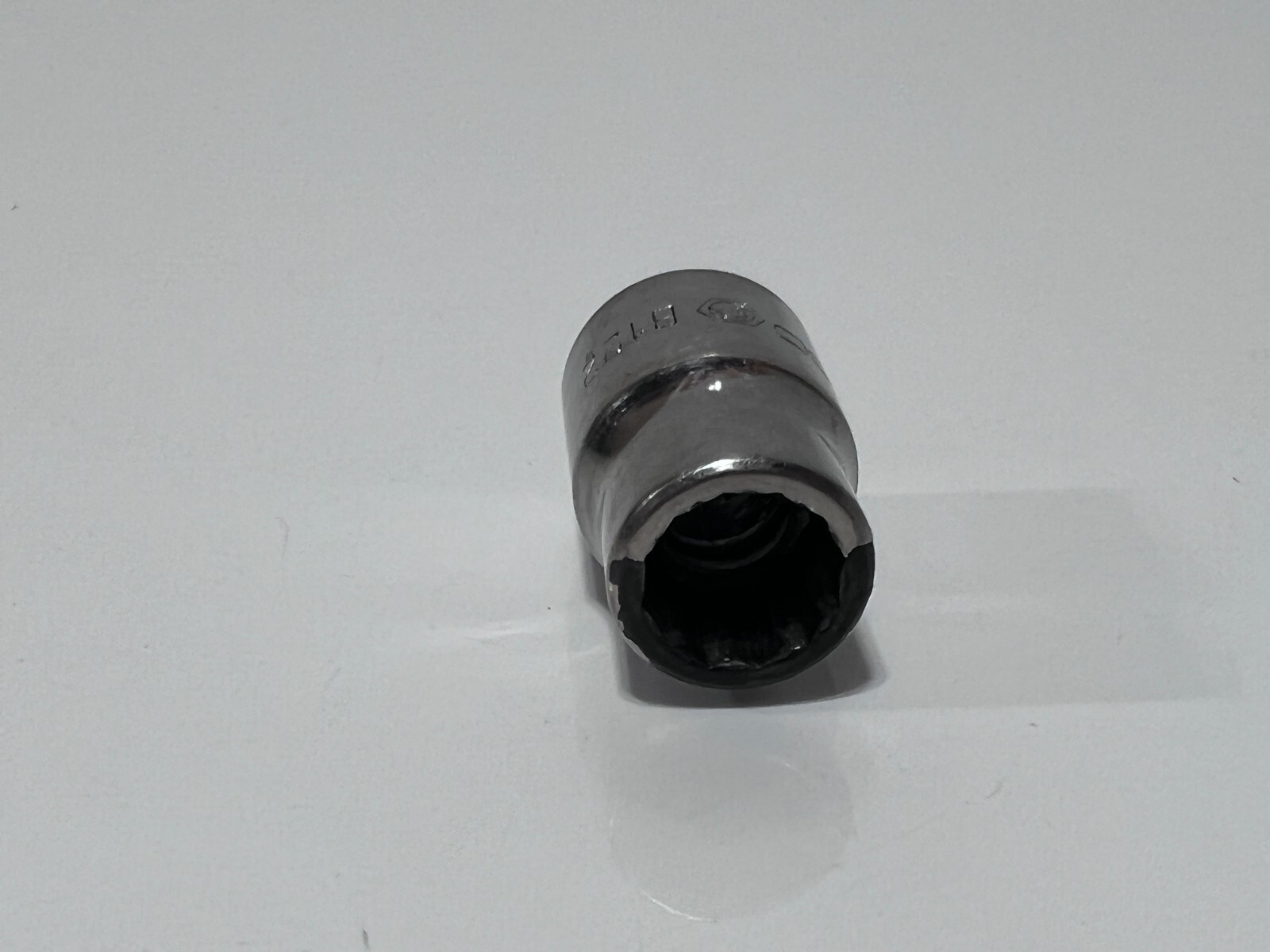 Matco Tools USA B122 SAE 3/8″ Shallow Chrome Socket – 3/8 Drive – 12 Point
