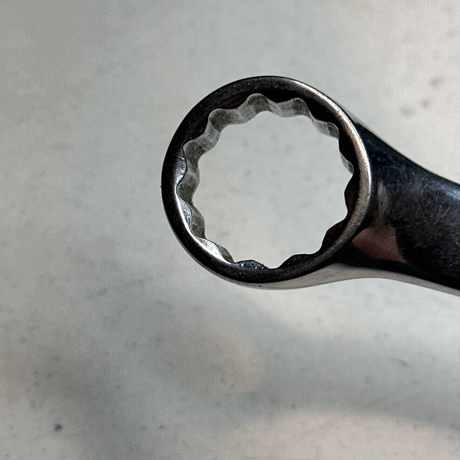 Snap-on XB4042 Offset Box Chrome Wrench 1-1/4in. x 1-5/16in. 12-Pt Snap On USA