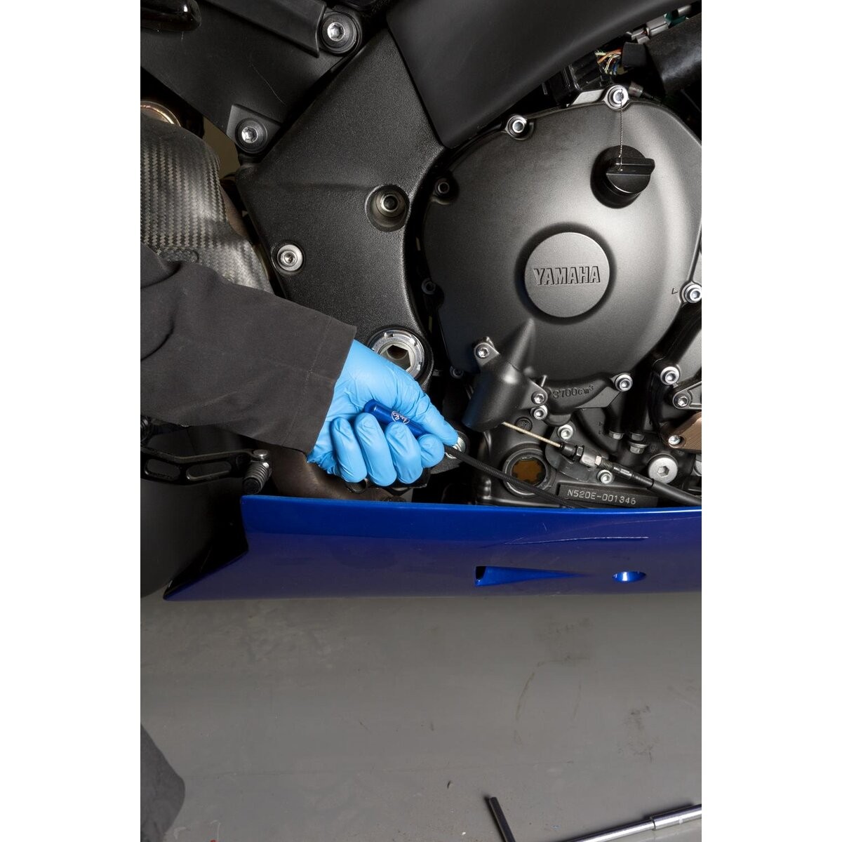 Motion Pro Blue/Black Magnetic Pick Up Tool – 08-0652